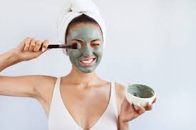 Say Goodbye to Shine: The Ultimate Guide to Clay Masks for Oily Skin